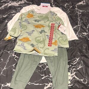 Carter's Kids 3piece Set - Green and White